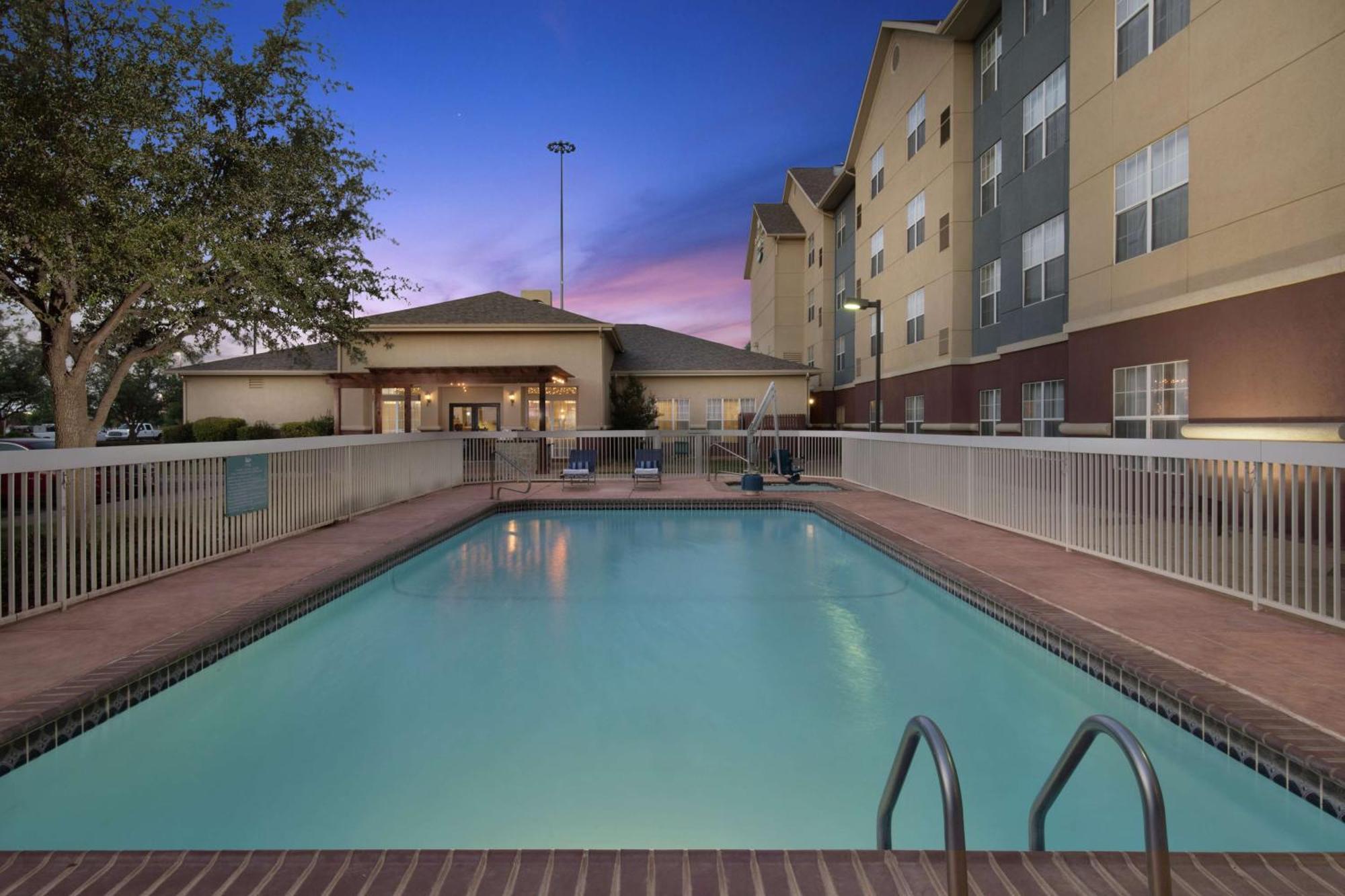 Homewood Suites By Hilton Lubbock Exterior foto